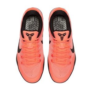 Nike Kobe 11 EM - Barcelona Size 10